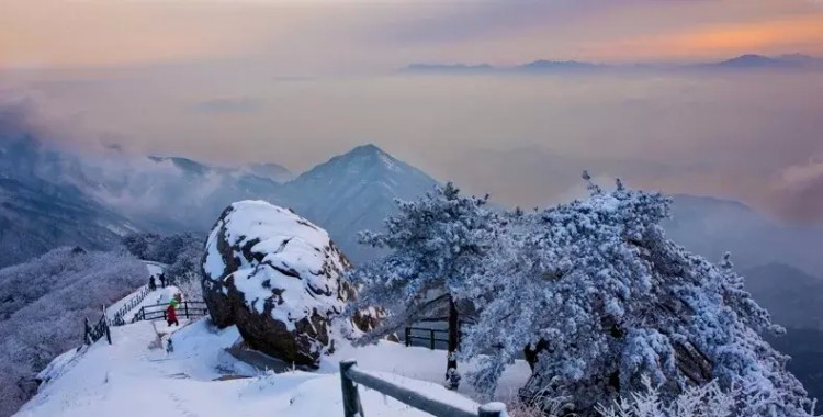 湖北省唯一一个可以滑雪、泡温泉的宝藏小县城，一到冬天简直美翻